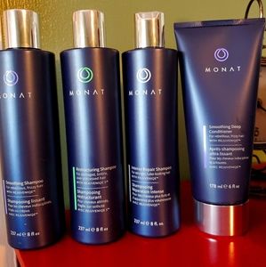 Monat bundle. 3 shampoos 1 conditioner. Brand new